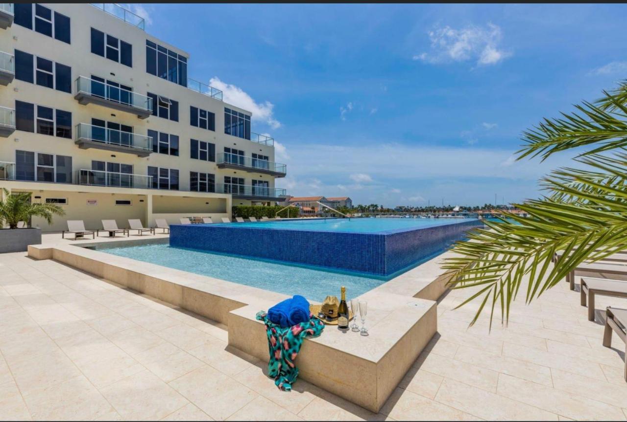 Ocean View Condo Overlooking The Caribbean Sea Oranjestad Exteriér fotografie