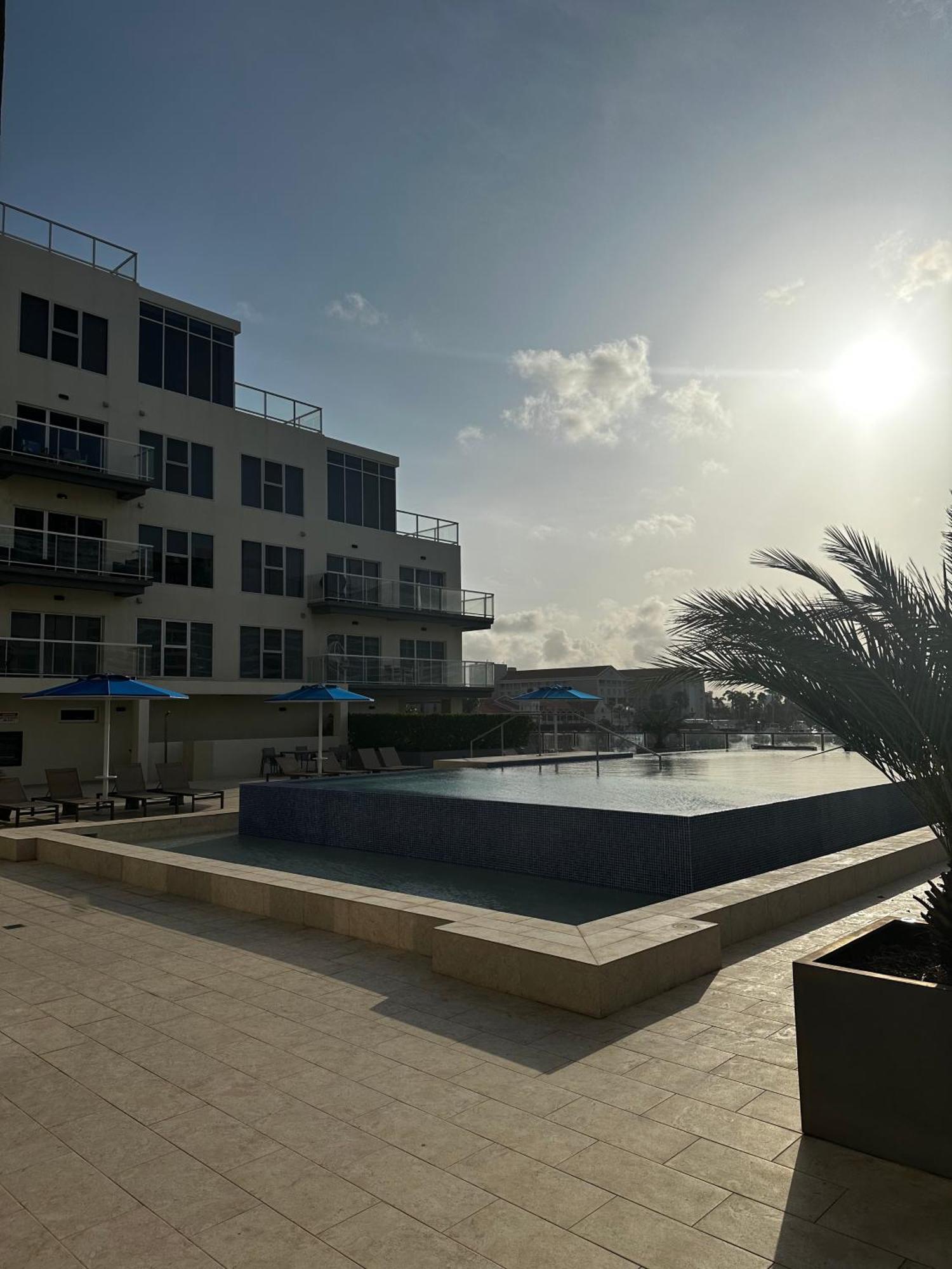 Ocean View Condo Overlooking The Caribbean Sea Oranjestad Exteriér fotografie